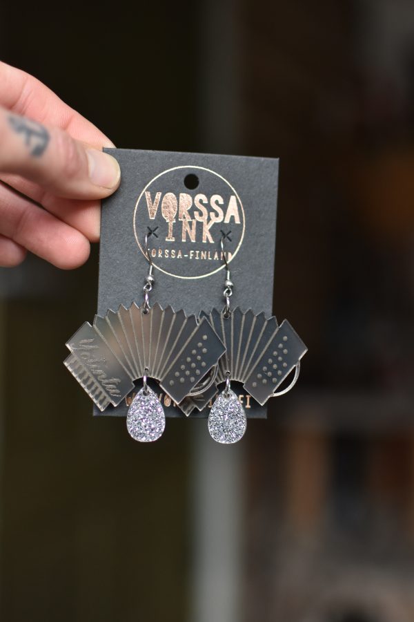 Hanuri Vorssa Ink -korvakorut